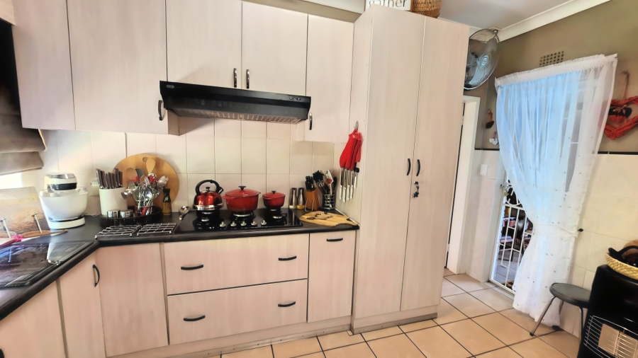 4 Bedroom Property for Sale in Wilkoppies North West